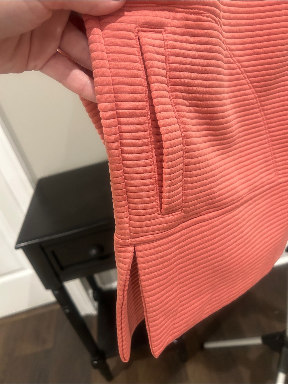 DKNY Woman’s Ribbed Full Zip Hoodie Jacket in Coral Best for a size medium/large - Picture 2 of 10